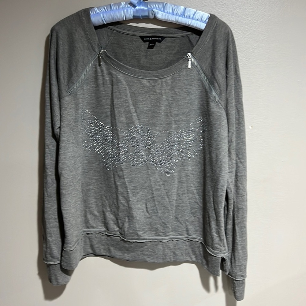 Zipper Top with Design